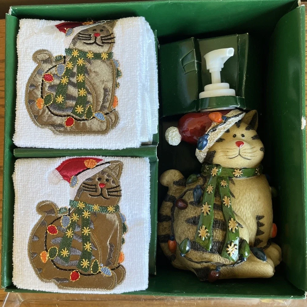 Laurie Korsgaden vintage cat